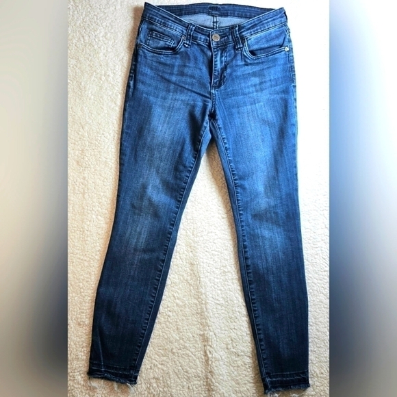 KUT From The Kloth Distressed Skinny Size 4, Raw Hem Jeans 🚨BOGO - Picture 1 of 10